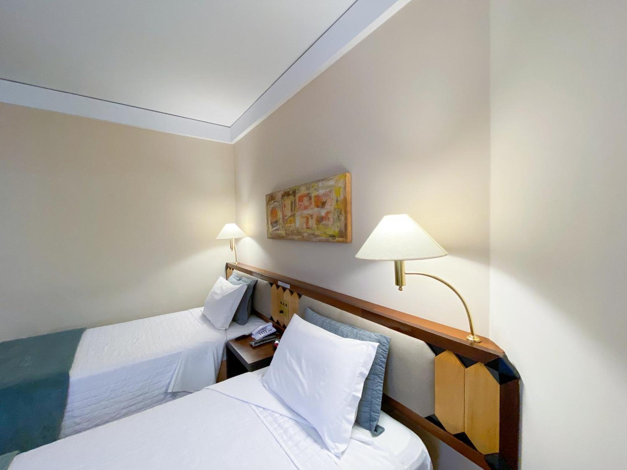 Golden Tower Pinheiros By Fenix Hoteis Sao Paulo Exterior photo